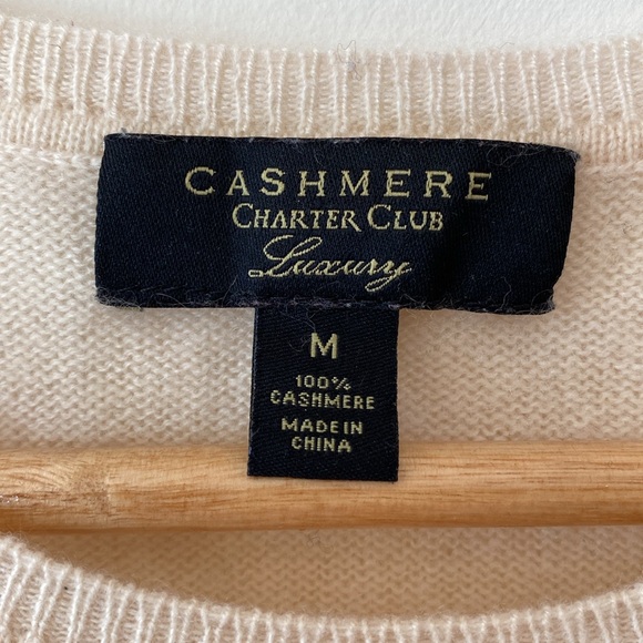 Charter Club 100% Pure Cashmere luxury cashmere Sweater Size Medium - Picture 2 of 9